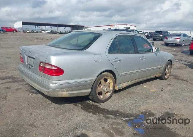 WDBJF70J41B273886: 44549815