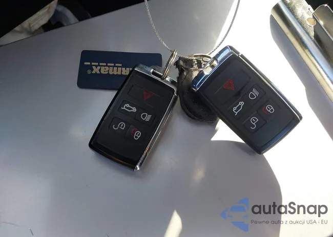 SALZJ2FXXLH041111: 44549896