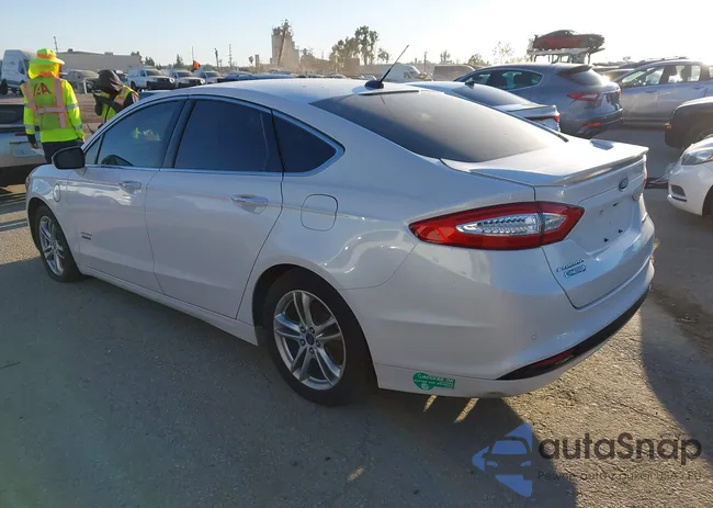 3FA6P0SU0GR229574: 44550132