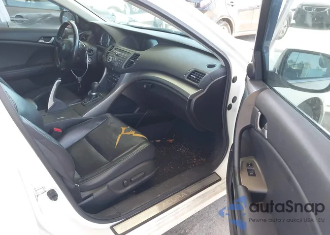 JH4CU2F60AC026041: 44549235