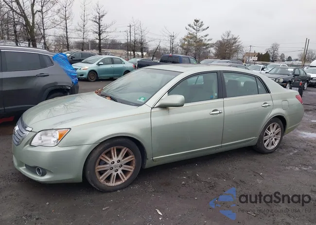 4T1BK36B48U271379: 44549402