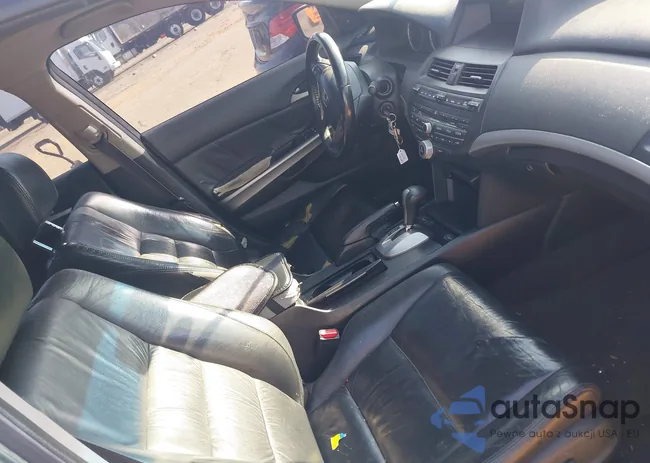 1HGCP36858A066817: 44550662