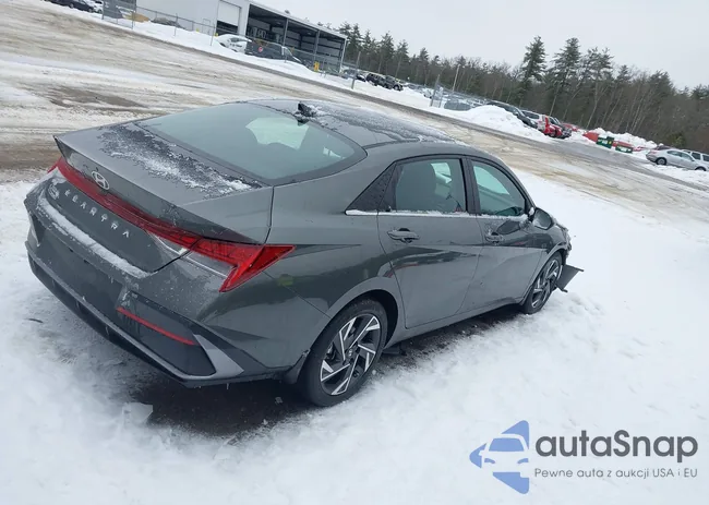 KMHLS4DG9RU747958: 44550774