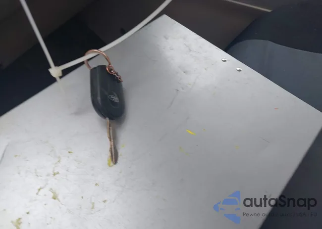 1FMCU93158KA87643: 44551026