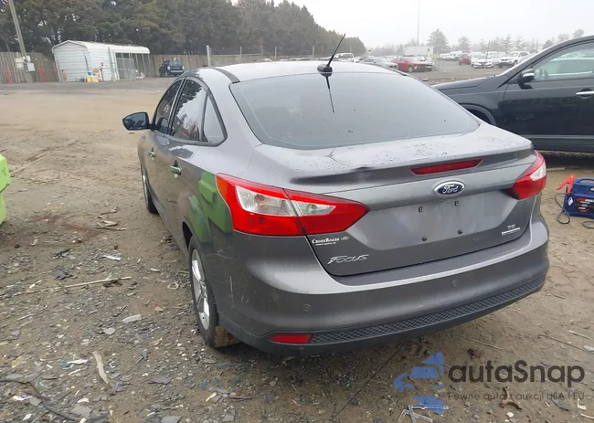 1FADP3F27EL244652: 44551048