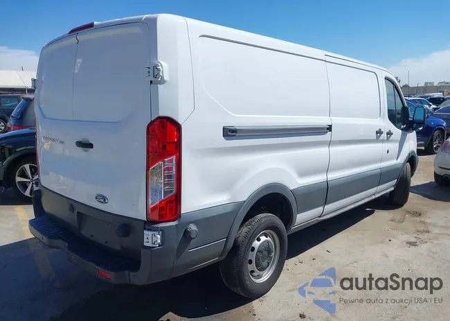 1FTBW2YM1HKA25208: 44551118