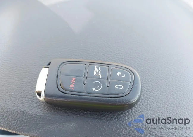 1C4PJMCS4FW738423: 44551125