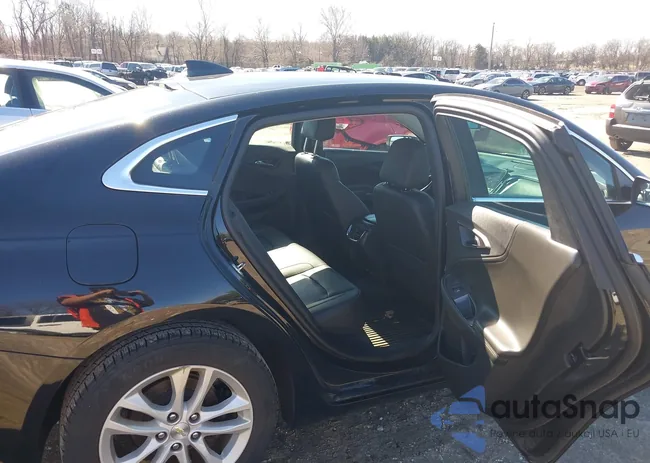 1G1ZD5ST0JF221296: 44550371