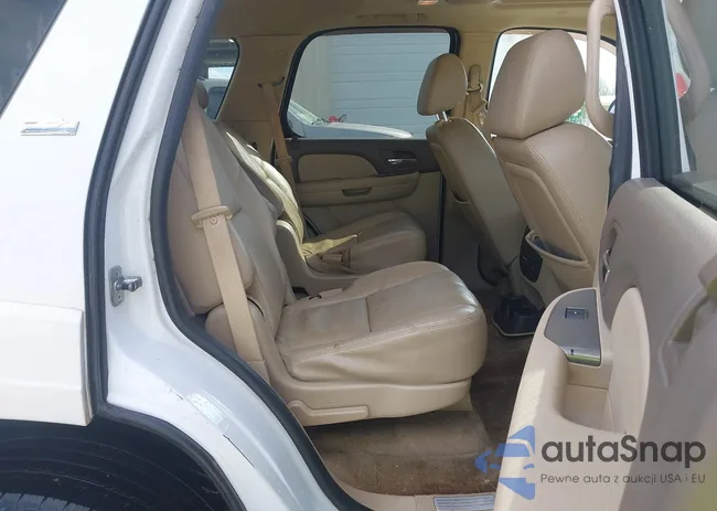 1GNFC230X9R201607: 44551553