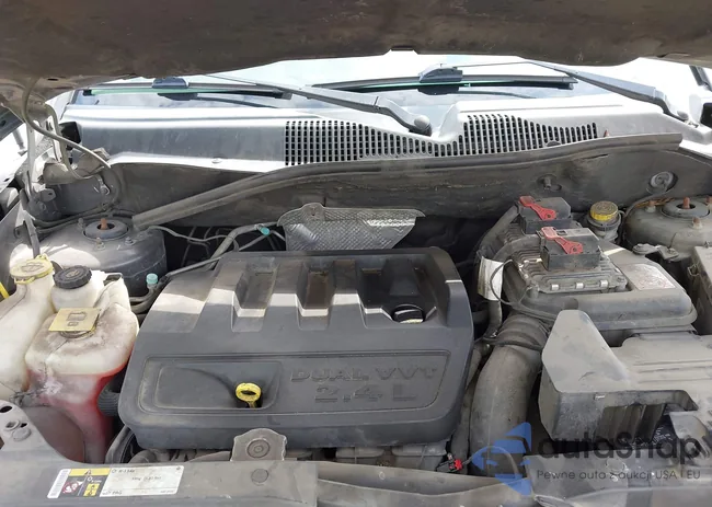 1C4NJDBB4GD719165: 44551583