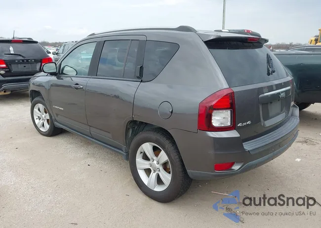 1C4NJDBB4GD719165: 44551583