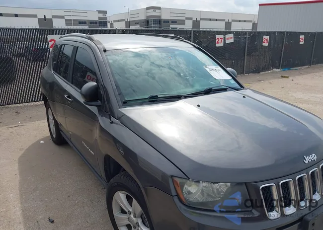 1C4NJDBB4GD719165: 44551583