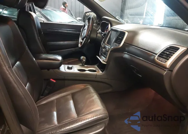 1C4RJFBG9EC215318: 44551625