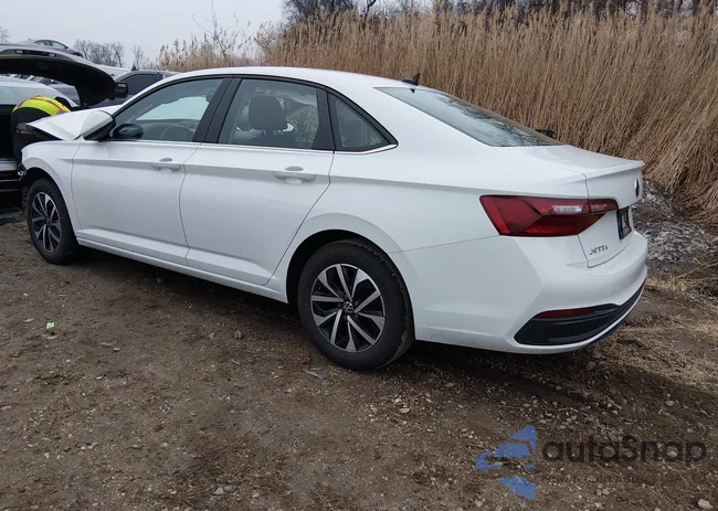 3VW5M7BU3RM023573: 44551796