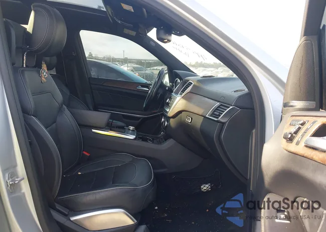 4JGDF7CE8DA264028: 44551816