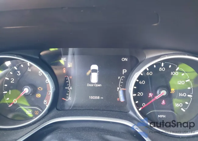 3C4NJDBB4JT176692: 44551859