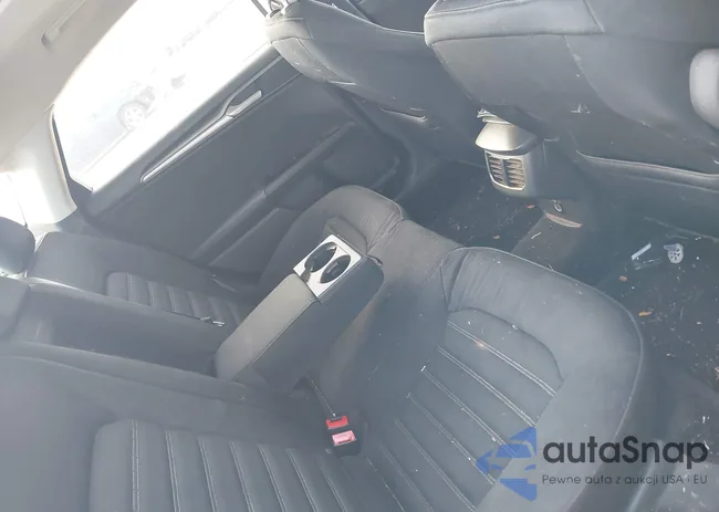 3FA6P0H78ER212729: 44551984