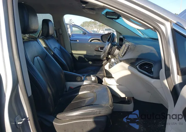 2C4RC1DG7LR211881: 44552037