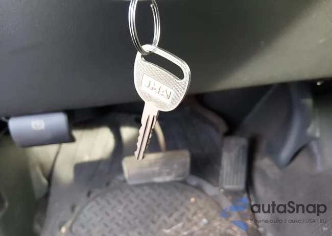 2GCEC19V331320360: 44552136