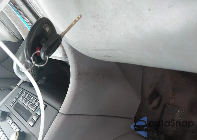 2G4WD552371135828: 44552541