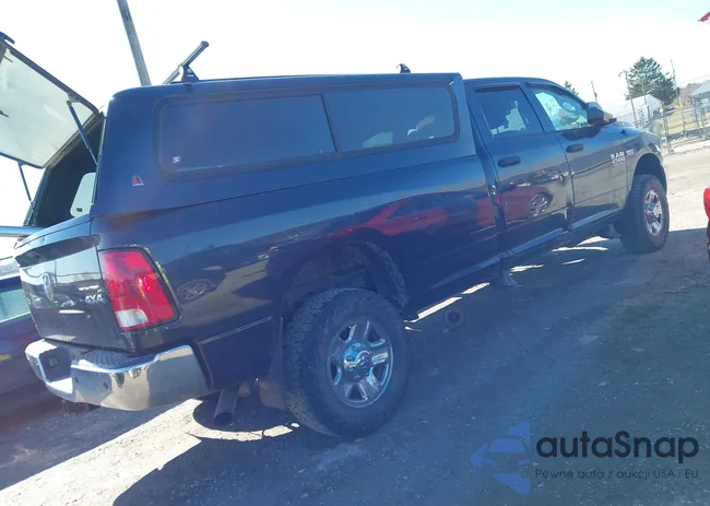 3C6UR5HJ3HG517065: 44552617