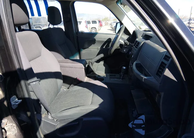 1C4PJMAK4CW155509: 44552744