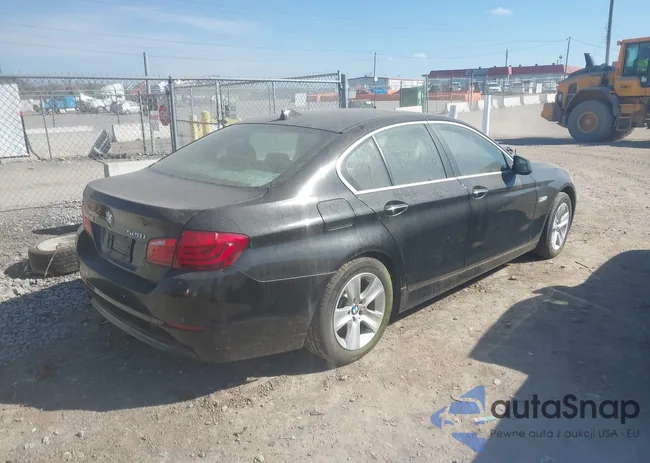 WBAXH5C58DD108504: 44552801