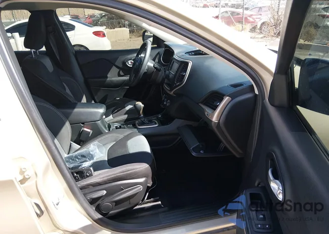 1C4PJMAB9EW233589: 44553039