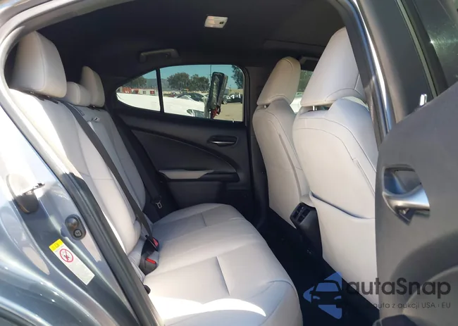 JTHY3JBH3K2005895: 44553042