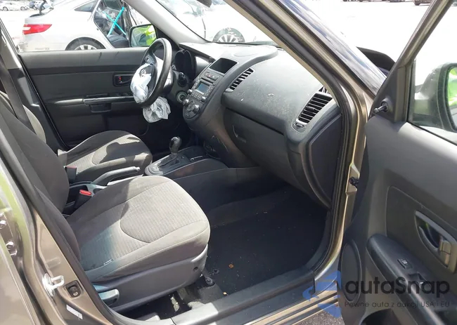 KNDJT2A5XD7517238: 44553655