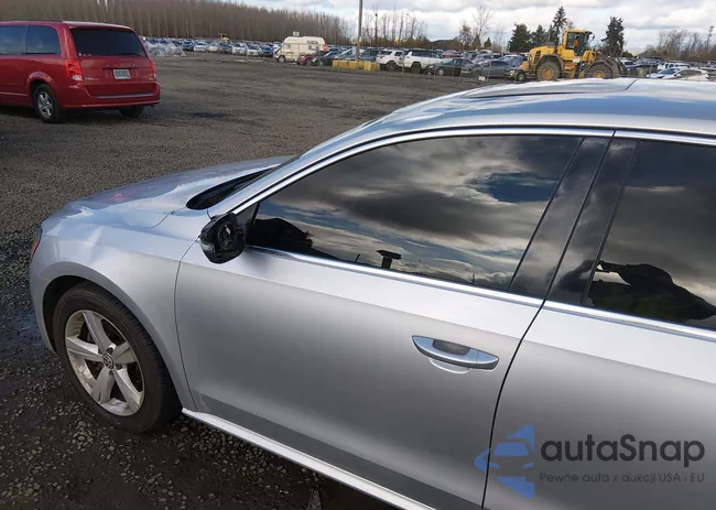 1VWBN7A37DC072553: 44553736