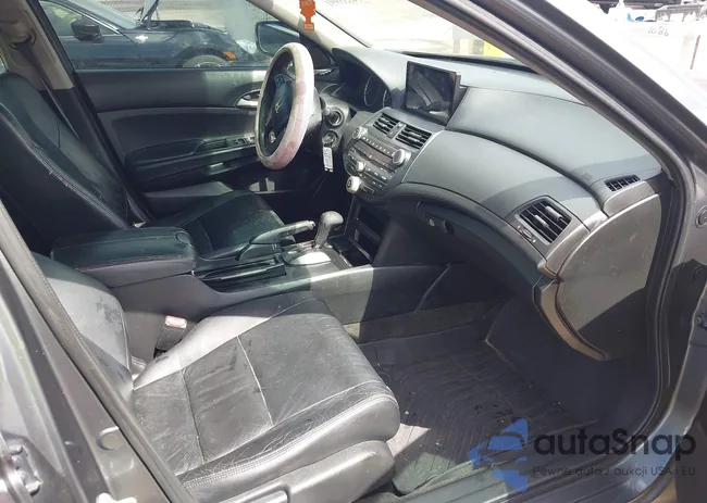 1HGCP26479A049011: 44553991