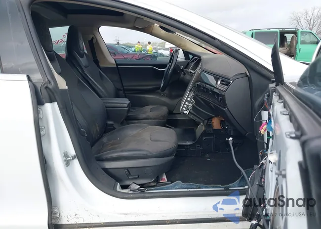 5YJSA1AC1DFP10200: 44553167