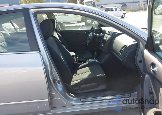 1N4AL2AP9AN458813: 44553234