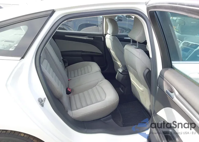 1FA6P0G75F5127529: 44553313