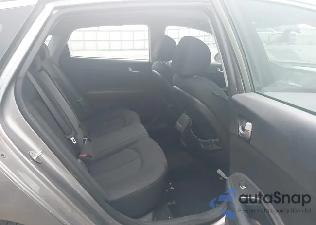 5XXGT4L38JG218416: 44553353