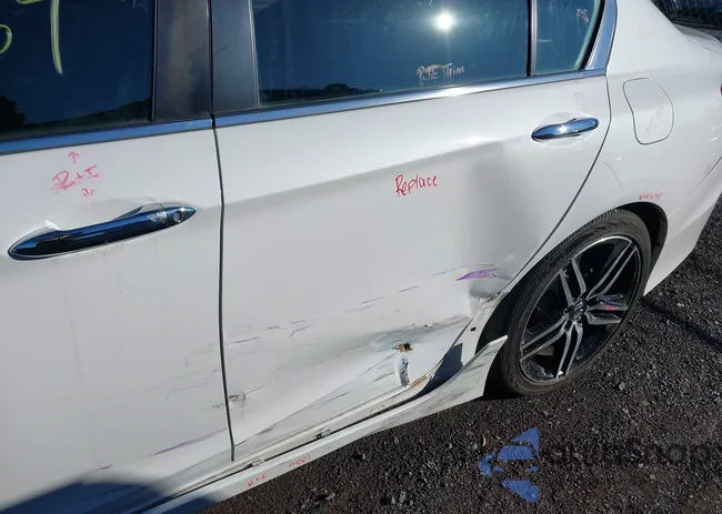 1HGCR2F58GA113864: 44554667