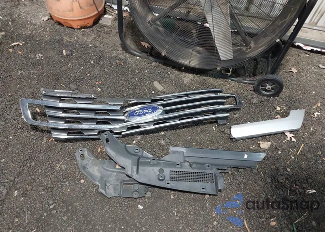 1FMJK1JT6LEA01427: 44554753