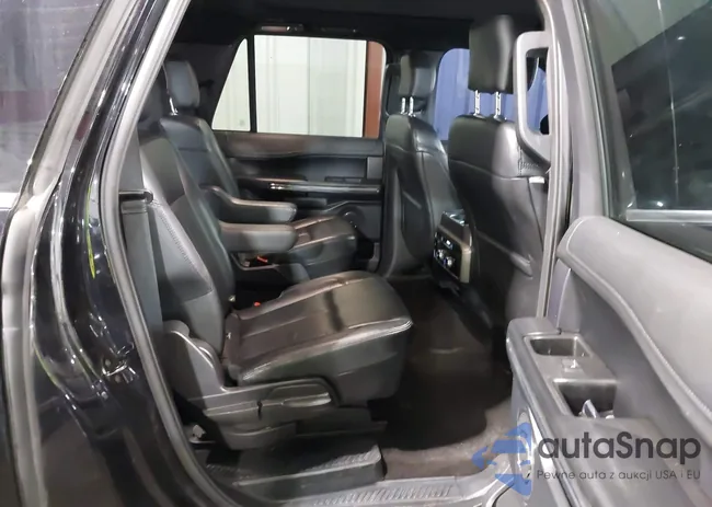 1FMJK1JT6LEA01427: 44554753