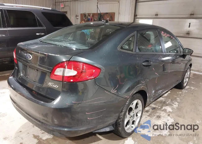 3FADP4CJ4BM113657: 44555540