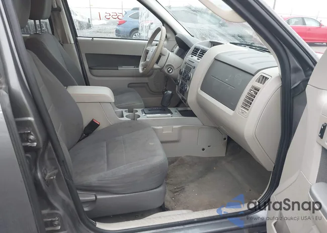 1FMCU0D76AKB28690: 44555551