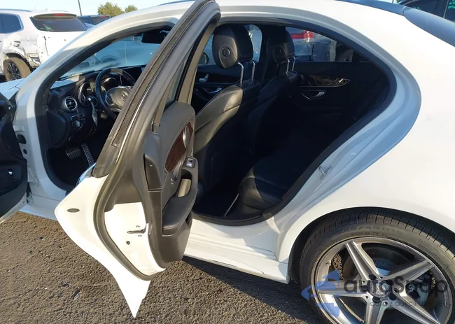 55SWF4JB7GU150911: 44555565