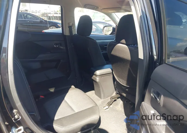 JA4AD3A36GZ035712: 44555712