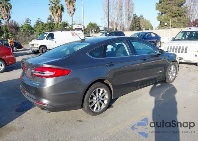 3FA6P0LU7HR374773: 44555808