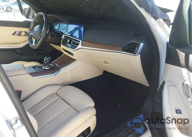 3MW5R1J02M8B49907: 44555949