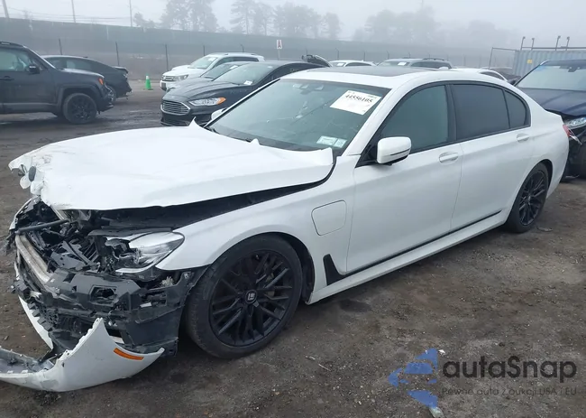 WBA7J2C50JG938178: 44556105