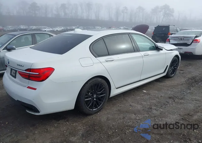 WBA7J2C50JG938178: 44556105