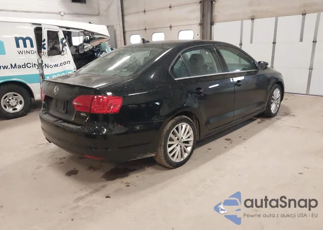 3VWL17AJ6EM377167: 44556127