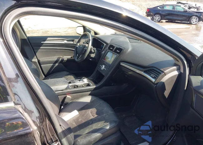 3FA6P0D92HR153169: 44555203