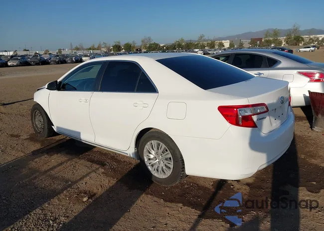 4T4BF1FK9ER405491: 44555234